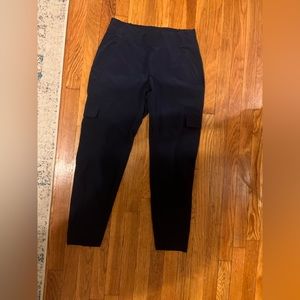 Athleta light weight and comfy cargo pant